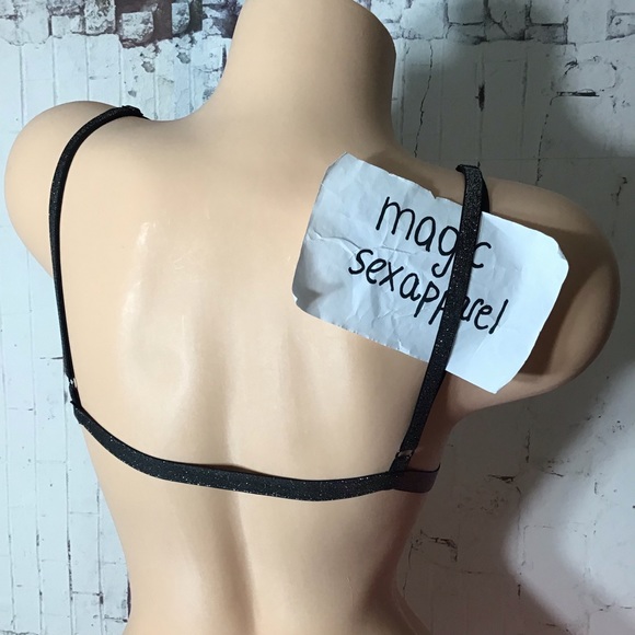 VICTORIA’S SECRET M L FRONT CLOSURE BRALETTE - Picture 4 of 6